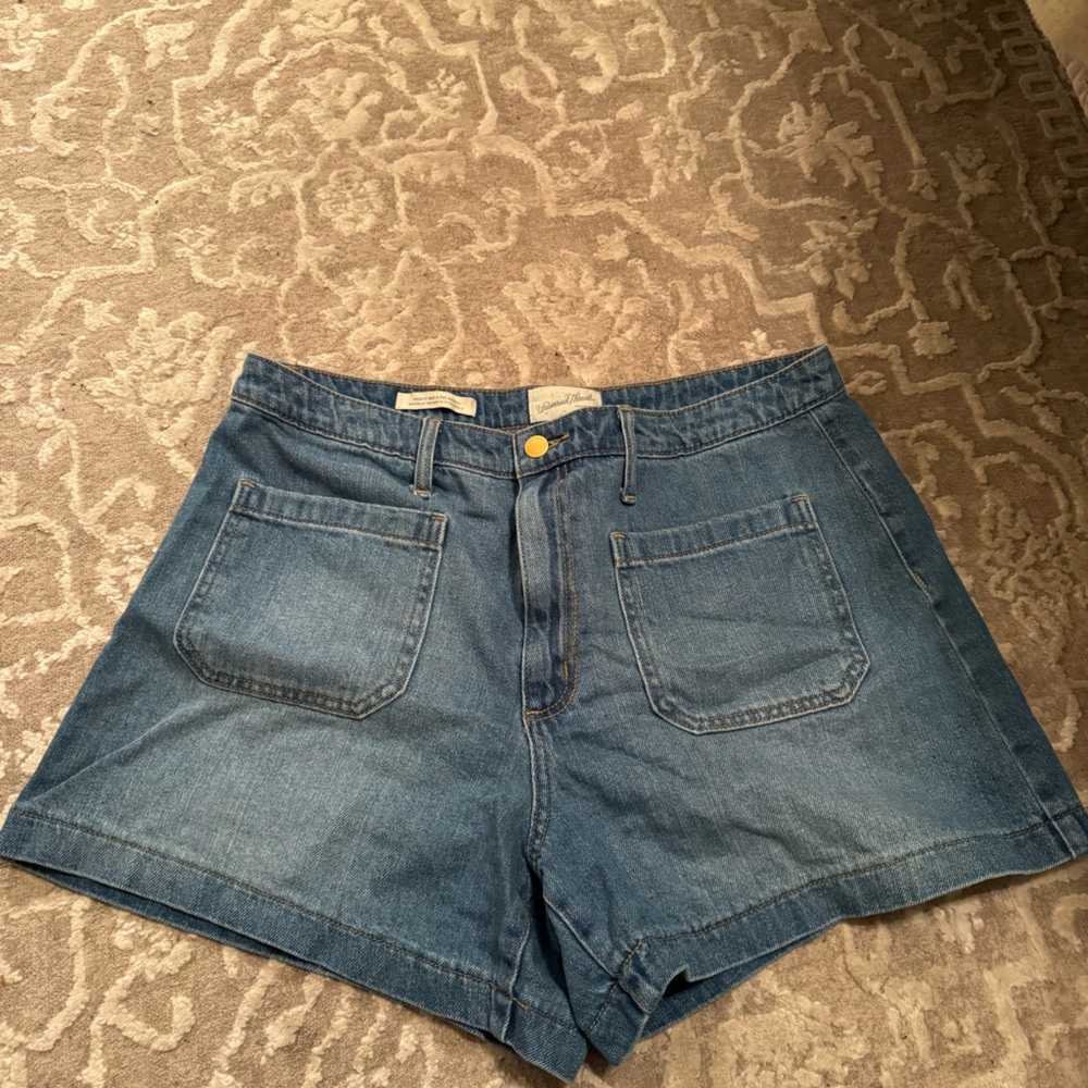 Size 14 universal thread blue jean shorts